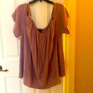 Torrid off shoulder top lavender never been worn size 2